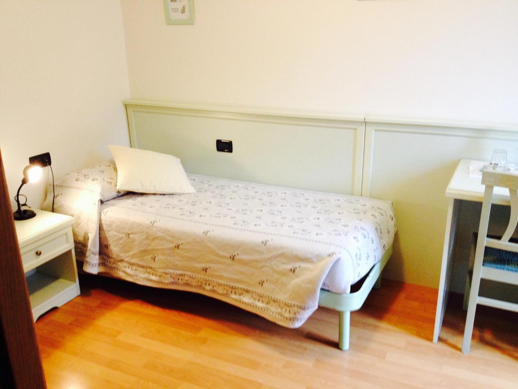 Albergo Maggiorina Bezzecca Habitación foto